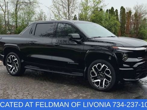 Certified 2024 Chevrolet Silverado EV RST AWD/4WD image 2