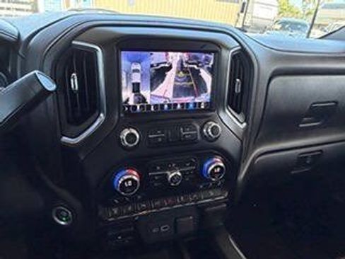 Used 2022 GMC Sierra 3500 AT4 w/ AT4 Preferred Package AWD/4WD image 44