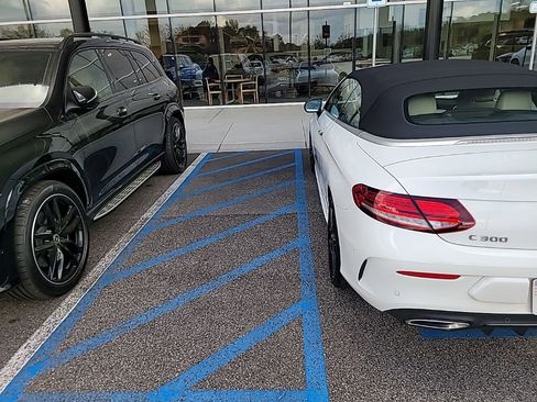 Used 2023 Mercedes-Benz C 300 Cabriolet image 7