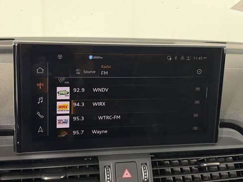 Used 2023 Audi Q5 e Premium Plus w/ Premium Plus Package image 21