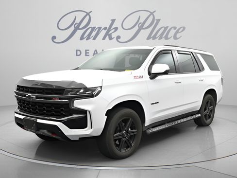 Used 2022 Chevrolet Tahoe Z71 w/ Luxury Package AWD/4WD image 1