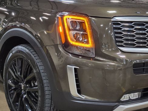 Used 2020 Kia Telluride SX w/ SX Prestige Package AWD/4WD image 13
