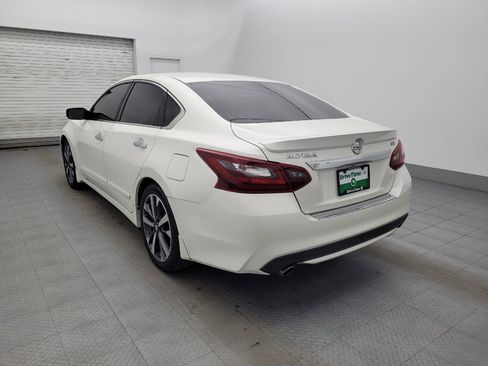 Used 2017 Nissan Altima 2.5 SR image 5