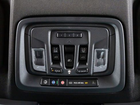 Used 2025 Chevrolet Silverado 2500 High Country w/ High Country Premium Package image 29