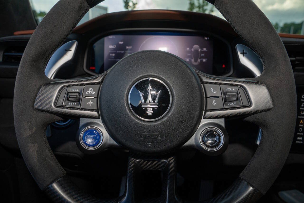Used 2023 Maserati MC20 Coupe RWD image 44
