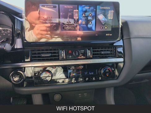 New 2026 Nissan Pathfinder SV image 17