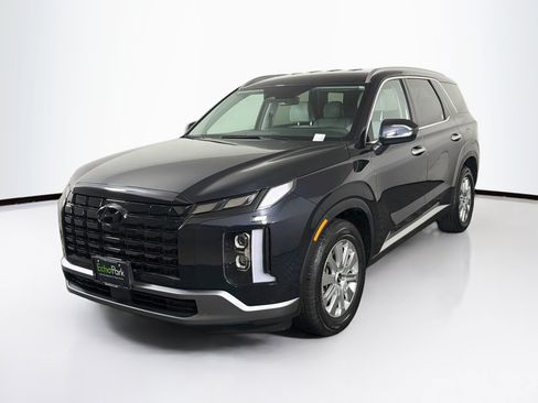Used 2025 Hyundai Palisade SEL FWD image 3