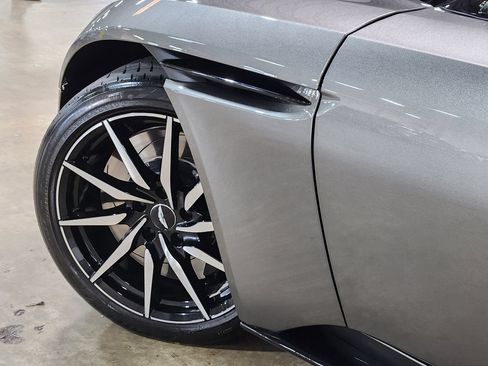 Used 2021 Aston Martin DB11 Coupe RWD image 37