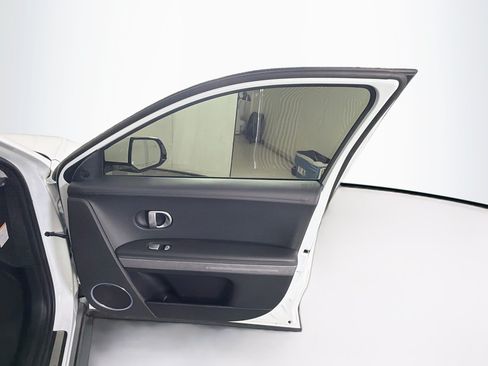 Used 2024 Hyundai Ioniq 5 Limited RWD image 32