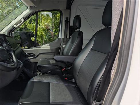 Used 2024 Ford Transit 250 148 Medium Roof RWD image 20