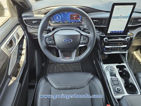 Used 2024 Ford Explorer ST w/ Equipment Group 401A image 12