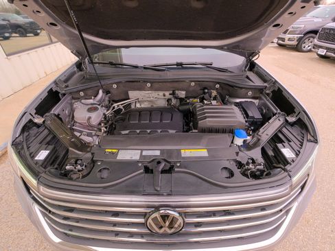 Used 2024 Volkswagen Atlas SE image 41