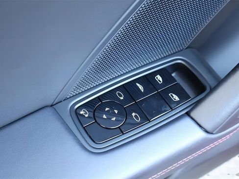 Used 2021 Porsche 911 Carrera image 12