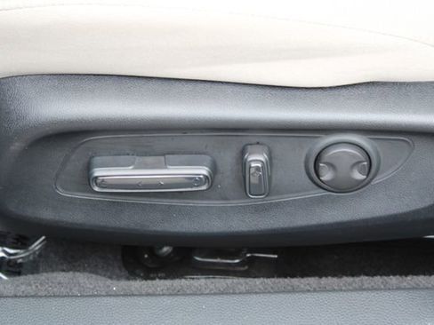 Used 2023 Honda Accord EX image 32