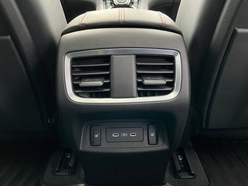 Certified 2025 Acura RDX w/ Advance Package AWD/4WD image 15