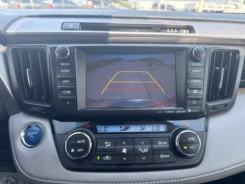 Certified 2018 Toyota RAV4 XLE w/ Convenience Package AWD/4WD image 9