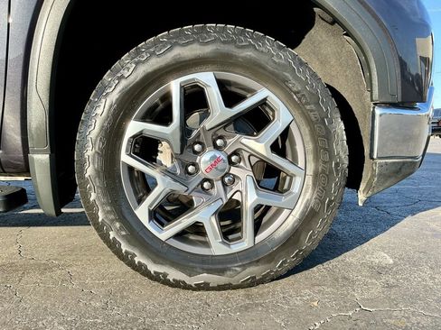 Used 2022 GMC Sierra 1500 SLT image 21