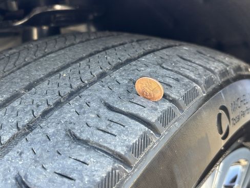 Used 2024 Lincoln Nautilus Reserve image 15