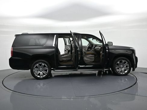 Used 2016 GMC Yukon XL Denali w/ Open Road Package AWD/4WD image 22