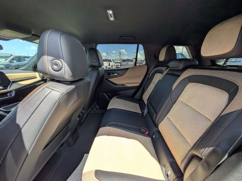 Used 2026 Chevrolet Equinox ACTIV FWD image 13
