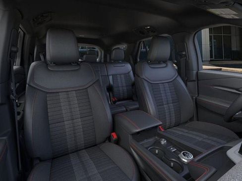 New 2026 Ford Explorer ST-Line w/ ST-Line Street Pack image 10