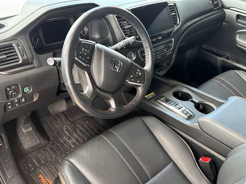 Used 2024 Honda Passport TrailSport image 10