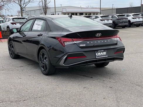 New 2026 Hyundai Elantra Sport FWD image 5