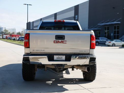 Used 2018 GMC Sierra 2500 Denali w/ Duramax Plus Package image 12