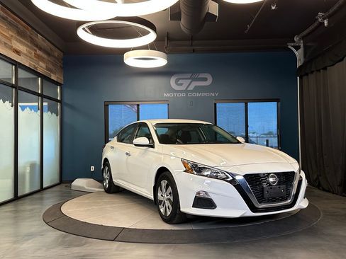 Used 2019 Nissan Altima 2.5 S AWD/4WD image 1