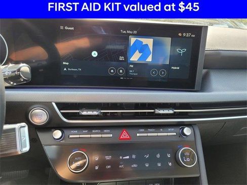 New 2025 Hyundai Sonata Limited image 8