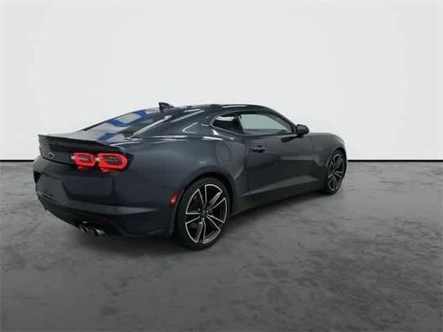 Used 2021 Chevrolet Camaro LT w/ RS Package image 4