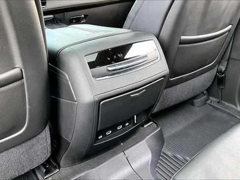 Used 2021 Cadillac Escalade ESV Sport w/ Driver Assist Tech Package AWD/4WD image 25