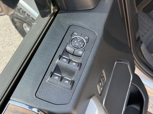 Used 2020 Ford F150 Lariat AWD/4WD image 15