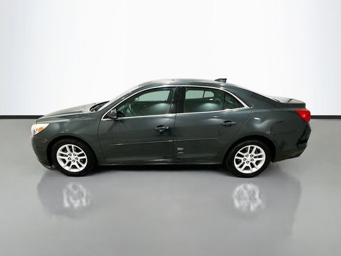 Used 2016 Chevrolet Malibu LT w/ Power Convenience Package FWD image 4