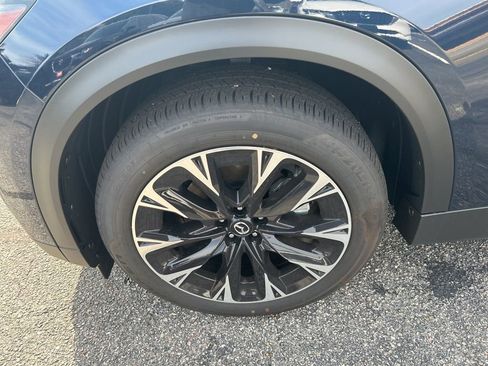 New 2025 MAZDA CX-90 Plug-In Hybrid w/ Premium Plus image 10