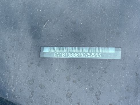 Certified 2024 Nissan Rogue SV image 8