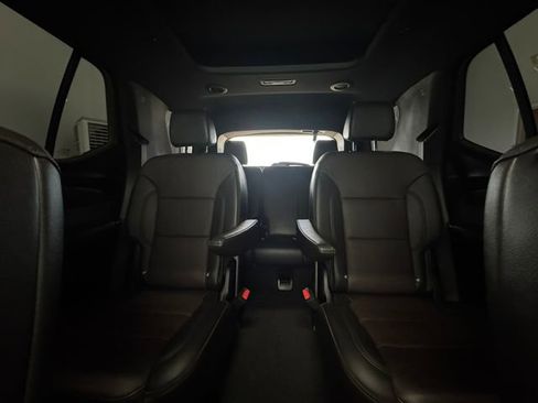 Used 2023 Chevrolet Traverse High Country w/ LPO, Floor Liner Package FWD image 7