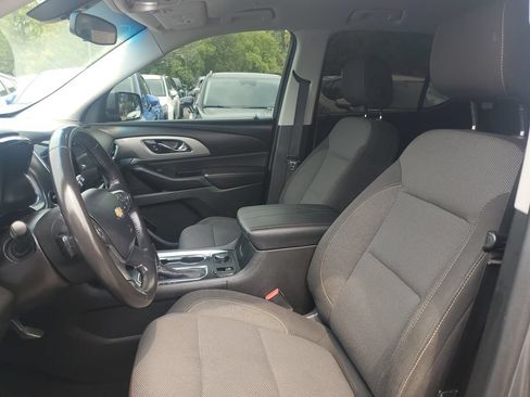 Used 2020 Chevrolet Traverse LT w/ LPO, Floor Liner Package AWD/4WD image 7