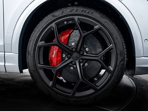 New 2026 Audi RS Q8 performance image 24