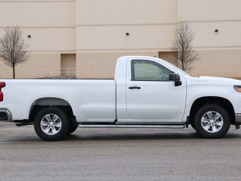 Used 2025 Chevrolet Silverado 1500 W/T RWD image 10