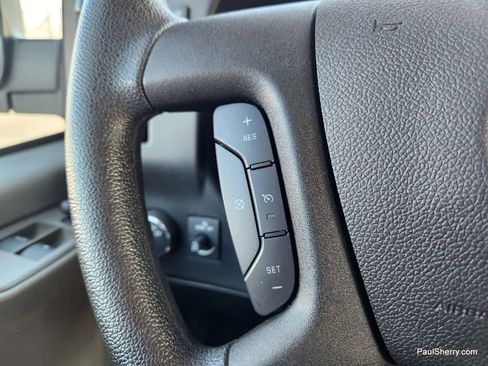 Used 2024 GMC Savana 2500 w/ Driver Convenience Package image 33