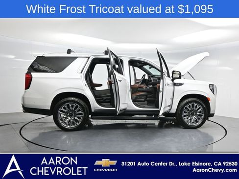 Used 2023 GMC Yukon Denali Ultimate AWD/4WD image 3