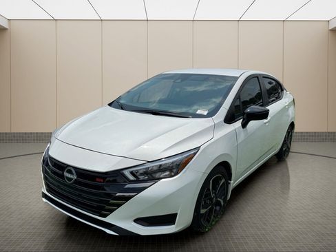 Used 2025 Nissan Versa SR w/ Trunk Package FWD image 2