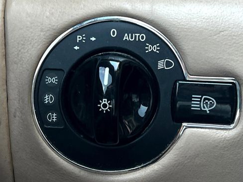 Used 2004 Maybach 57 image 21