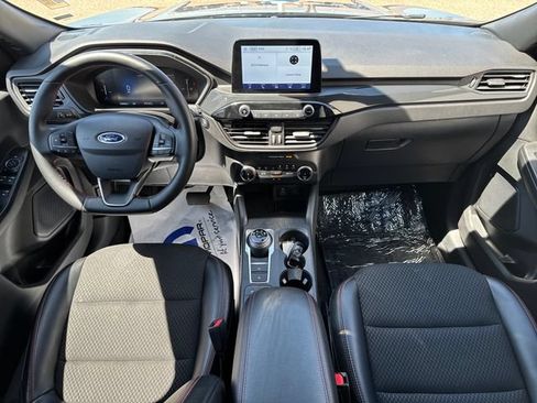 Used 2025 Ford Escape ST-Line FWD image 12