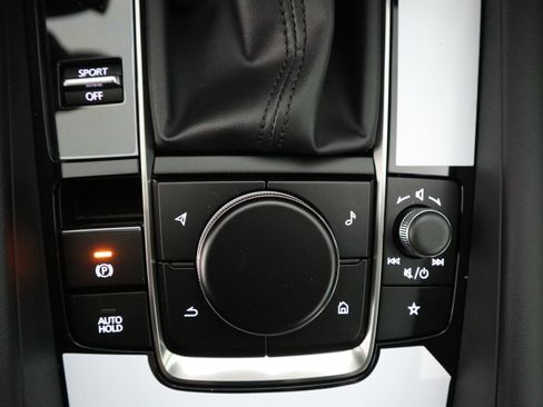 New 2026 MAZDA MAZDA3 Carbon image 29