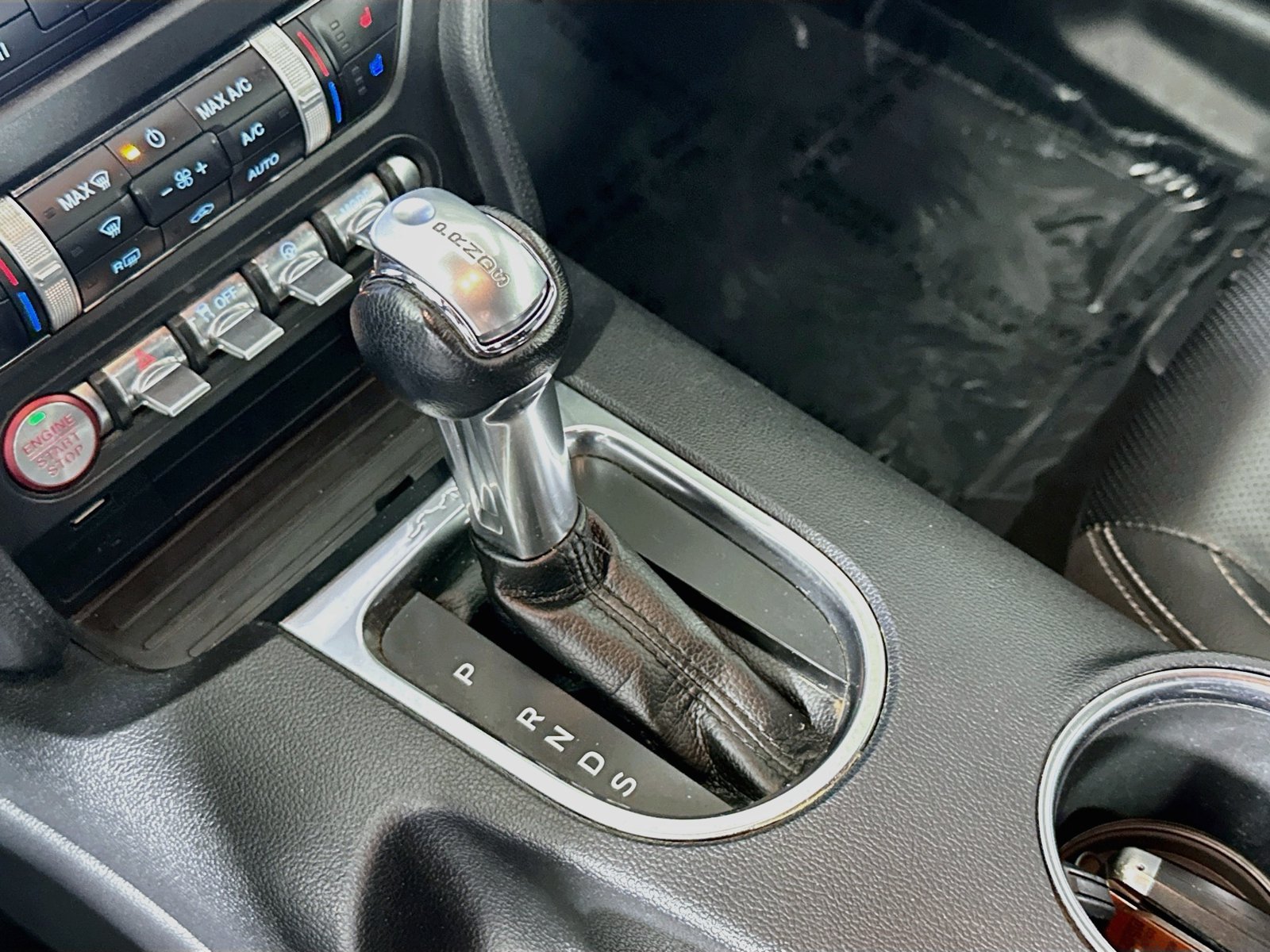 Used 2021 Ford Mustang Premium RWD image 17