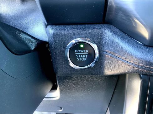 Used 2023 Ford F150 Lightning Lariat AWD/4WD image 28