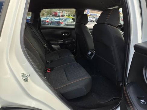 Used 2024 Honda HR-V Sport image 18