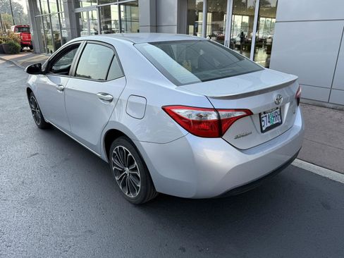 Used 2015 Toyota Corolla S FWD image 3